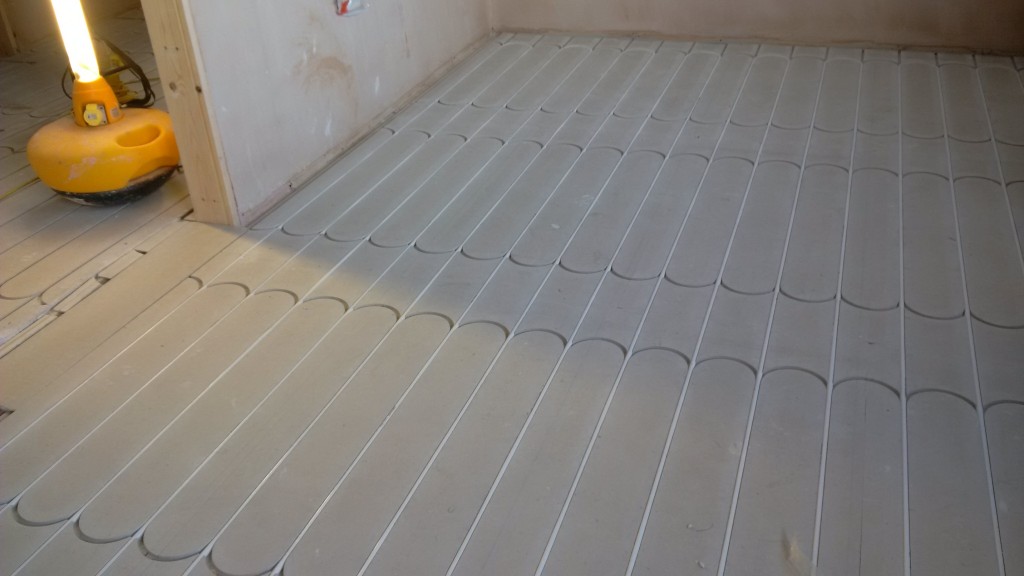 Retro-Fitting AmbiScreedboard Underfloor Heating 